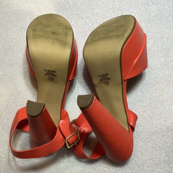 Charlotte Russe orange platform heels. Cute. Size 10. - Picture 5 of 9
